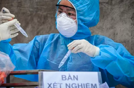 Hà Nội chuẩn bị lấy mẫu xét nghiệm 300.000 người nguy cơ lây nhiệm COVID-19