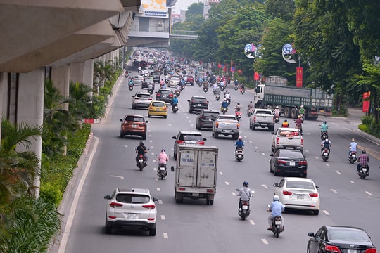 Đường phố Hà Nội ra sao trong ngày đầu tiên của đợt giãn cách thứ ba