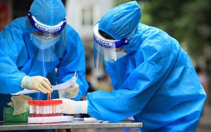 Hà Nội thêm 13 ca mắc COVID-19 mới đều trong khu cách ly, phong tỏa