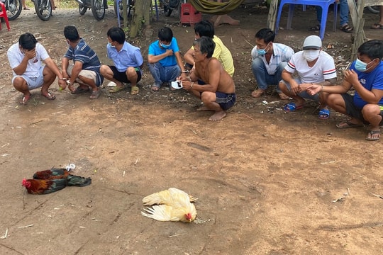 10 người vi phạm Chỉ thị 16 bị đề nghị phạt 150 triệu