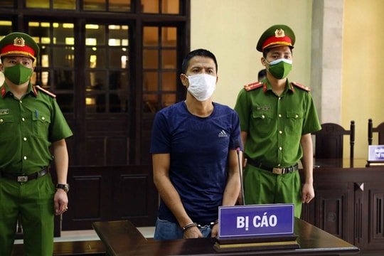 Kẻ côn đồ bóp cổ công an ở chốt kiểm soát dịch lĩnh 33 tháng tù