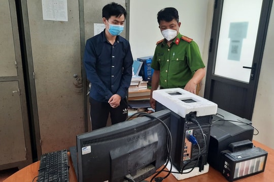 Khởi tố vụ án làm giả hàng loạt phiếu xét nghiệm Covid- 19