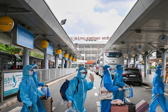 Khôi phục các đường bay nội địa, khách bay cần tiêm 2 mũi vaccine