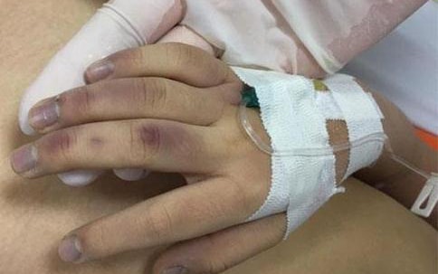 Vụ bé gái 6 tuổi nghi bị bố bạo hành tới tử vong: Do con tiếp thu kiến thức chậm khi học?