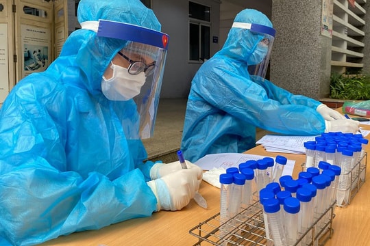Hà Nội thêm 2 ca dương tính SARS-CoV-2, 1 ca liên quan đến ổ dịch tại Long Biên
