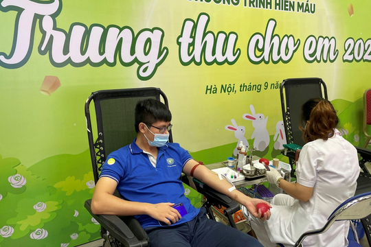 Nutricare trao tặng hơn 7.000 ly sữa cho bệnh nhi, huy động nhân viên tham gia hiến máu nhân đạo tại Viện Huyết học - Truyền máu Trung ương