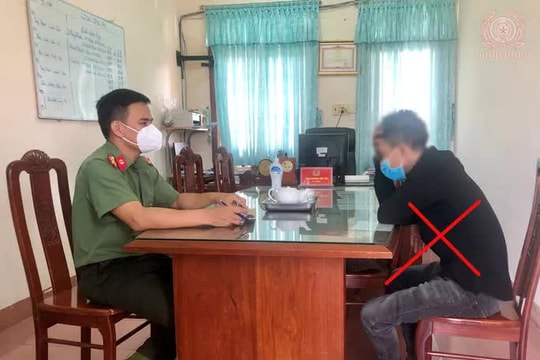 Bị phạt khi ra đường, thanh niên lén chụp ảnh phó công an xã đưa lên mạng bêu xấu