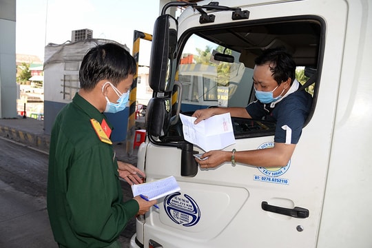 Thêm nhiều địa phương bỏ kiểm soát xét nghiệm PCR với công dân từ 0h ngày 16/10