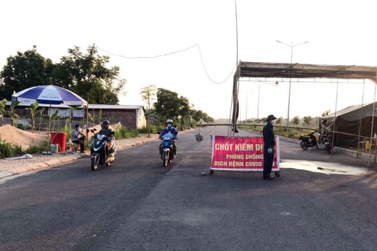 Toàn cảnh COVID-19 sáng 17/10: Lập đường dây nóng phản ánh vi phạm Nghị quyết 128 
