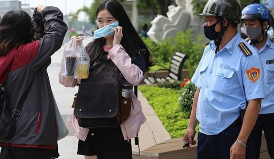 Hà Nội triển khai chiến dịch cao điểm giám sát theo dõi sức khoẻ, tiêm vaccine COVID-19