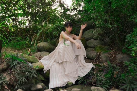 Mỹ Linh - Mỹ Anh và câu chuyện âm nhạc: “Người nghệ sĩ cũng giống người nông dân, nỗ lực từng bước để đi hết chặng đường dài”