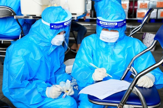 Hà Nội ghi nhận 16 ca dương tính SARS-CoV-2, có 7 ca cộng đồng