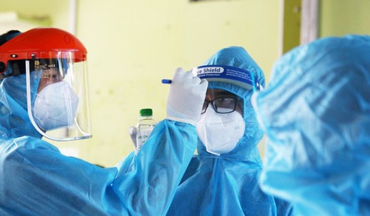 2 nữ nhân viên Bệnh viện 108 xét nghiệm lần 4 mới phát hiện dương tính SARS-CoV-2