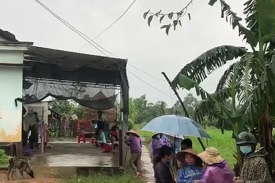 Luật sư phân tích vụ bé 4 tuổi đang chơi bị dao bay trúng cổ tử vong