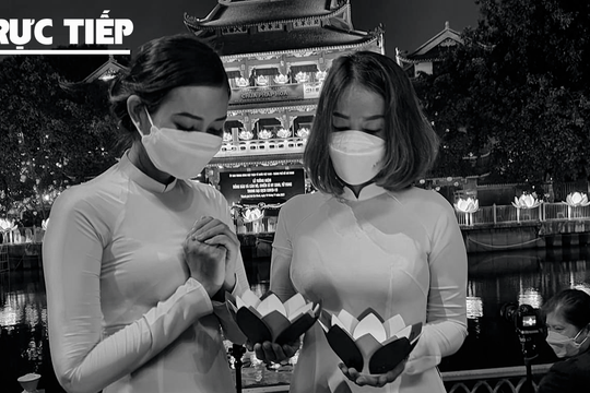 Cả nước tắt đèn, thắp nến tưởng nhớ hơn 23.000 đồng bào mất vì COVID-19