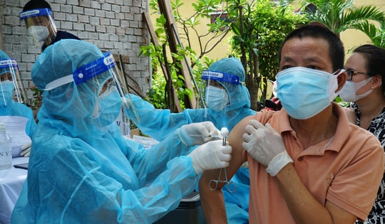 Chiều 26/11: Đã tiêm hơn 116,4 triệu liều vaccine phòng COVID-19; 36 tỉnh, thành phố sử dụng thuốc Molnupiravir điều trị F0