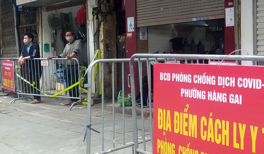 Cận cảnh nơi theo dõi, điều trị F0 tại nhà phố cổ ở Hà Nội