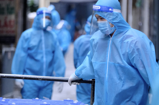 Toàn cảnh COVID-19 chiều 27/12: Vì sao 1 tuần qua Hà Nội đứng đầu cả nước về số ca mới trong ngày?