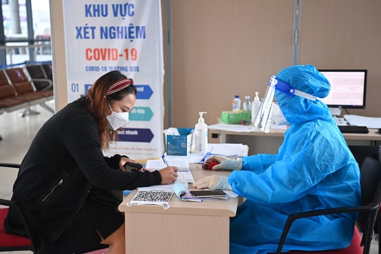 Toàn cảnh COVID-19 chiều 29/12: F0 tăng chóng mặt, Hà Nội đang làm gì để tránh 'vỡ trận'?