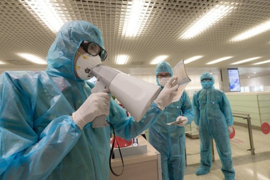 Việt Nam ghi nhận thêm 14 ca nhiễm biến thể Omicron là người nhập cảnh