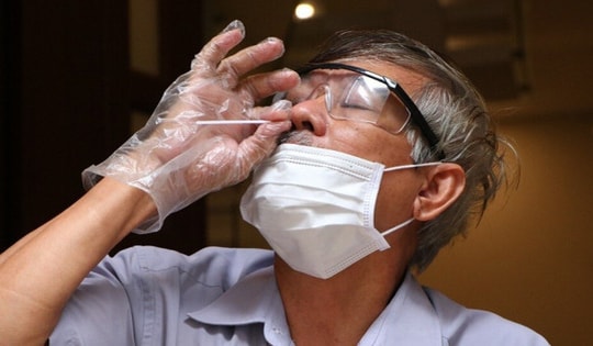 Hà Nội: Một ngày phát hiện hơn 1.500 F0 qua test nhanh; hơn 700 ca cộng đồng