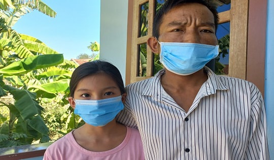 Xót xa cha suy thận, mẹ bỏ đi, con nhỏ có nguy cơ phải nghỉ học giữa chừng