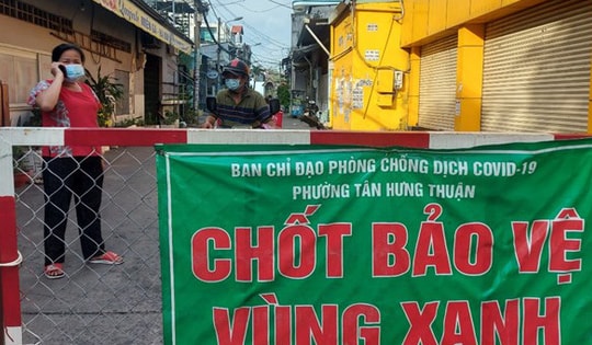 Chiều 22/1: Hơn 70% ca tử vong do COVID-19 là người cao tuổi, có bệnh nền, chưa tiêm vaccine; TP HCM 3 tuần liên tiếp là 'vùng xanh'