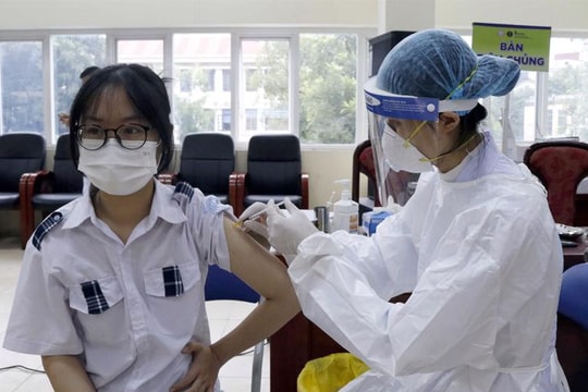 Tiêm vaccine COVID-19 cho trẻ: 60,6% phụ huynh đồng ý, Bộ Y tế coi trọng an toàn