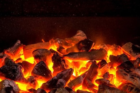 Thêm nạn nhân thương vong vì đốt than để sưởi ấm