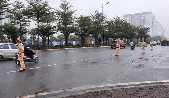 Đảm bảo an toàn giao thông tuyến đường đến Lễ hội Chùa Hương