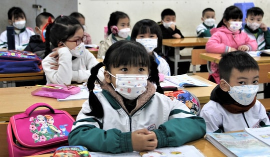 F0 tăng mạnh, học sinh nhiều nơi chuyển học trực tuyến từ hôm nay