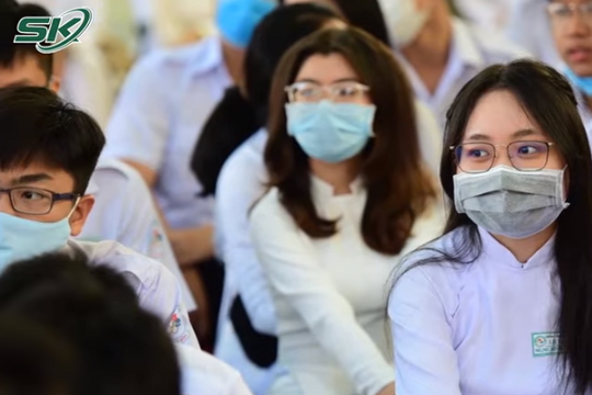 Hướng dẫn xử trí ca mắc COVID-19; Cách ly F1 là học sinh khi học trực tiếp 