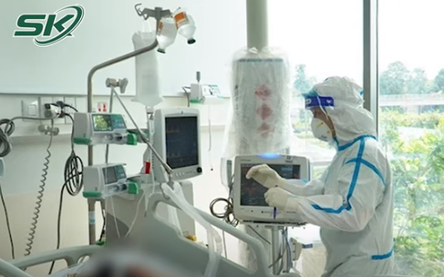 Omicron lan nhanh, chưa thể coi COVID-19 là bệnh cúm mùa