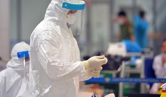 Sáng 7/3: Hơn 4.200 ca COVID-19 nặng đang điều trị; Bộ Y tế đề xuất người nhập cảnh chỉ xét nghiệm 1 lần