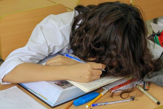 Đau lòng những vụ học sinh tự tử vì áp lực học tập