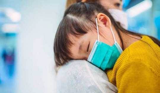 Sáng 11/4: Cả nước chỉ có 165 xã, phường là 'vùng đỏ'; Khi nào cần đưa trẻ đi khám hậu COVID-19?