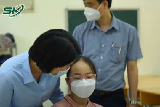 Các địa phương trên cả nước đồng loạt triển khai chiến dịch tiêm vaccine COVID-19 cho trẻ