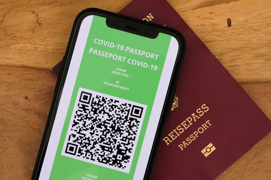 Bộ Y tế: Người đứng đầu cơ sở tiêm chủng chịu trách nhiệm nếu chậm trễ cấp hộ chiếu vaccine