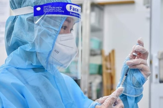 Ngày 27/4: Thêm 8.004 ca mắc COVID-19 mới, 46.907 ca được công bố khỏi bệnh