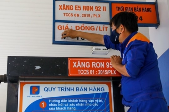 Tăng thêm hơn 1.500 đồng/lít, xăng RON 95 xác lập kỷ lục mới
