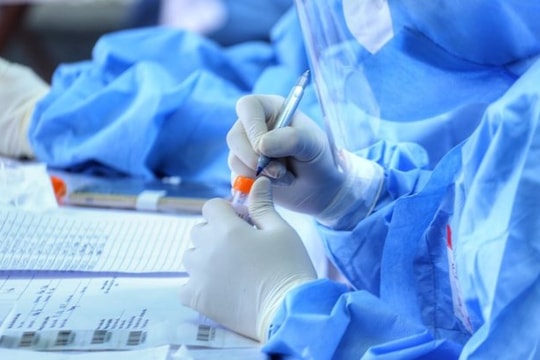 Ngày 12/5: Thêm 3.949 ca mắc mới, 7.441 bệnh nhân COVID-19 được công bố khỏi bệnh