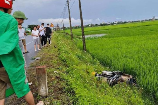Từ vụ 3 người ở Thái Bình bị sét đánh tử vong: Kỹ năng sơ cứu và phòng tránh cần nắm rõ