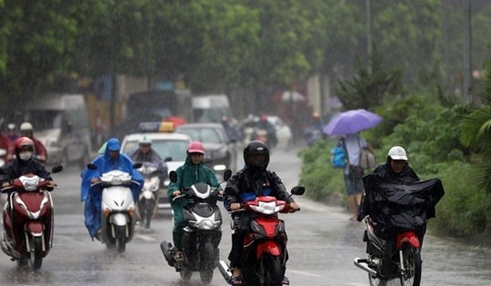 Bắc Bộ và Trung Bộ bước vào đợt mưa giông kéo dài nhiều ngày