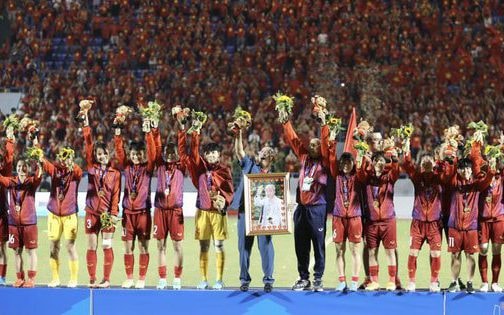 Thủ tướng gửi thư khen đội tuyển bóng đã nữ Việt Nam giành huy chương vàng SEA Games 31