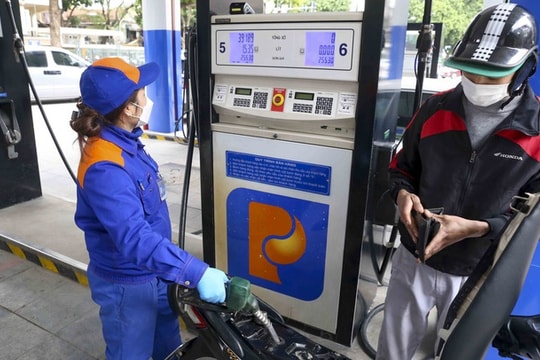 Giá xăng tăng lần thứ 5 liên tiếp, vượt mốc 31.500 đồng/lít từ chiều nay