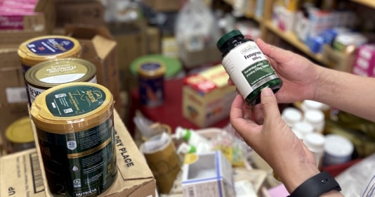 TP.HCM: Tạm giữ nhiều lô hàng mỹ phẩm, sữa bột nghi nhập lậu