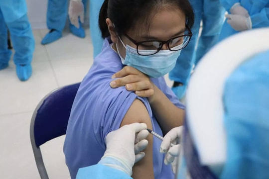 Sáng 14/6: Cấp độ dịch COVID-19 mới nhất; Nguy cơ 'gánh nặng kép' cho hệ thống y tế do dịch bệnh mùa hè gia tăng