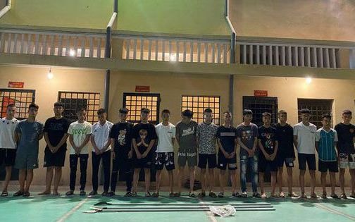 Vây bắt hàng chục đối tượng mang dao phóng lợn đi thanh toán đối thủ trong đêm