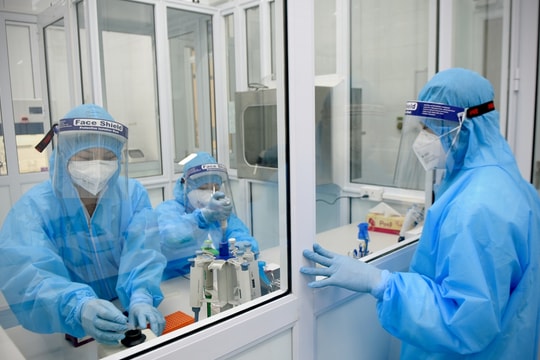 Sáng 27/6: Thứ trưởng Bộ Y tế kiểm tra phòng chống sốt xuất huyết tại TP HCM; Cả nước chỉ còn 27 ca COVID-19 thở oxy