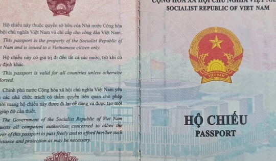 Từ hôm nay, Bộ công an cấp hộ chiếu theo mẫu mới